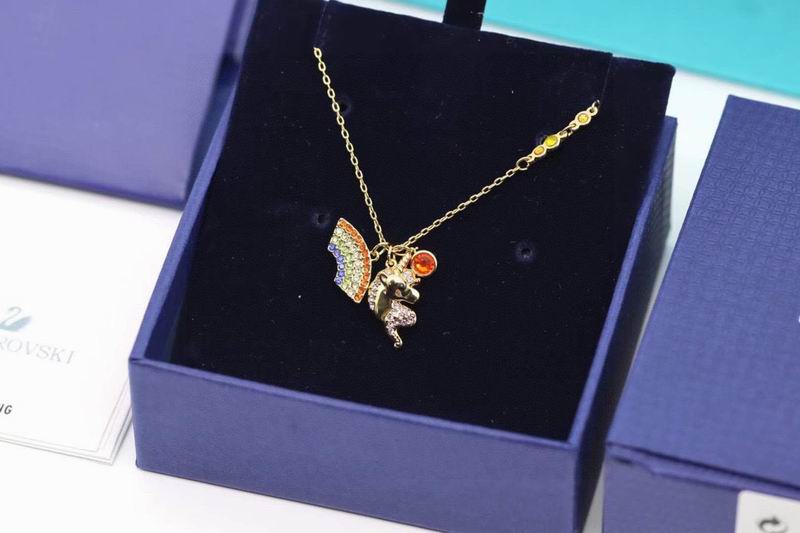 Swarovski Necklace 01lyr09